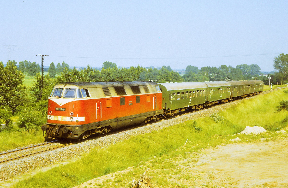 P 15340 verlässt Plate (Meckl) am 19.06.1986